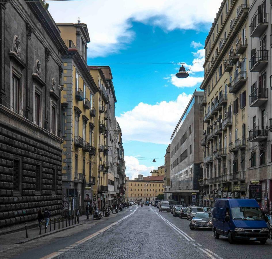 Palazzo Venusio Bed & Breakfast เนเปิลส์ ภายนอก รูปภาพ