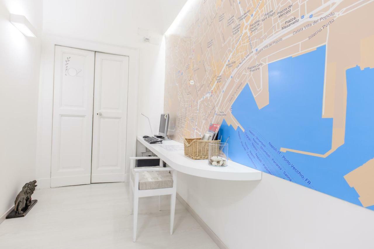 Palazzo Venusio Bed & Breakfast เนเปิลส์ ภายนอก รูปภาพ